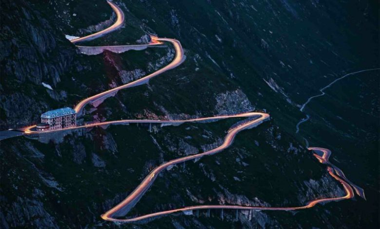 Paling Berliku di Dunia, Jalan Stelvio Pass Hanya Dapat Dilalui pada Musim Panas