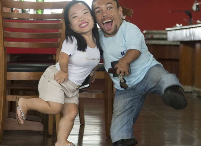 10 Potret Pasangan Termini Sedunia, Buktikan Tak Ada yang Lebih Besar dari Cinta